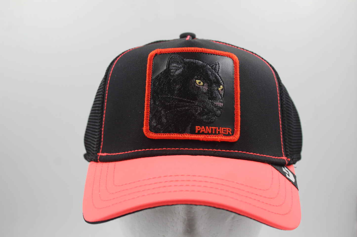 Goorin Bros Panther con Visera que brilla en la noche